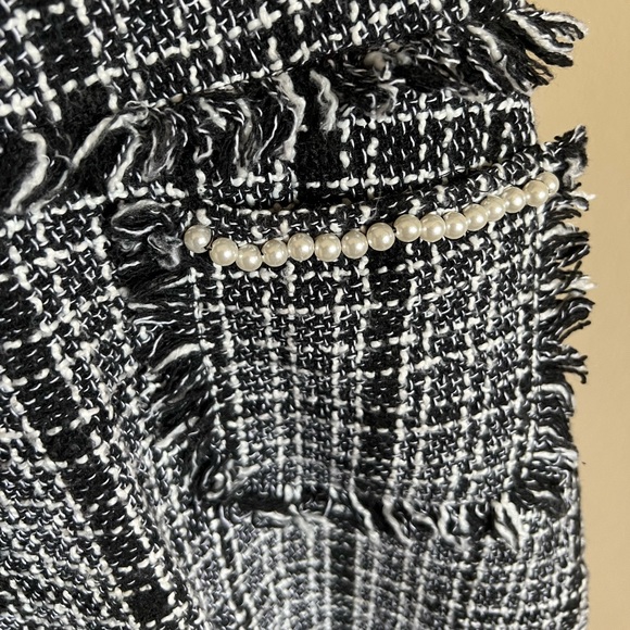 Tweed dress in size small - Picture 3 of 4